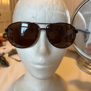 Stylish Black Aviator Sunglasses